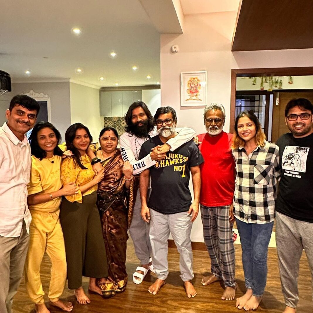 Selvaraghavan Instagram - 🥳 family time!!!!!