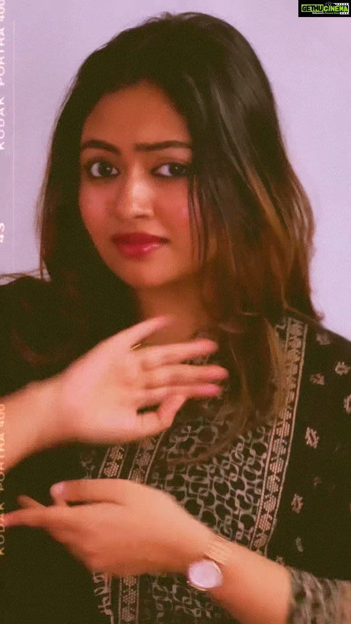 Shaalin Zoya Instagram - My favourite song🌝❤️🥰