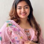 Shaalin Zoya Instagram - 🌸🌸🌸 Wearing mom’s churidar and also clicked by mom @amaalsaira3 Panampilly Nagar