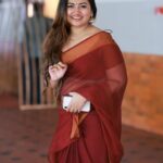 Shaalin Zoya Instagram - Smile at strangers and you just might change a life. 📸 : Mahesh chingavanam