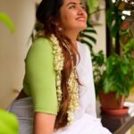 Shaalin Zoya Instagram - What’s your favourite thing about Onam!? 🌼 #eastern #athampathumperfectakkam #onam #onam2023 #onamreels #onamspecial #onamsong #perfecttastepartner #perfect #perfecttaste #perfectcolour #perfectsmell