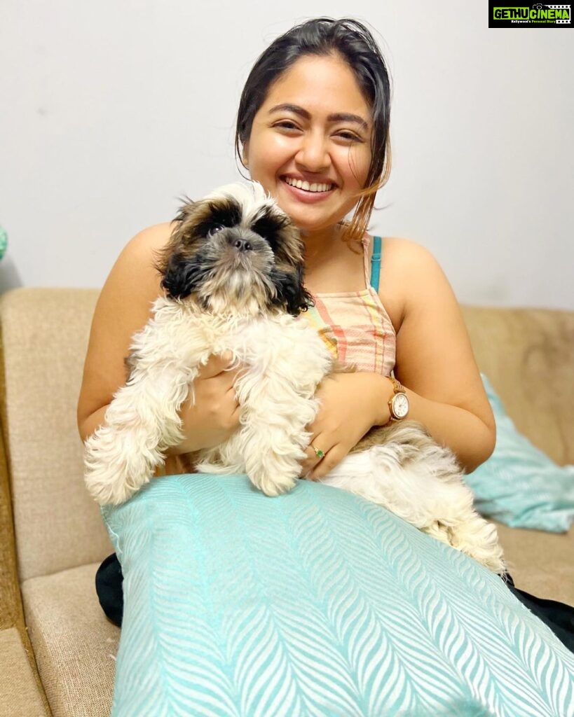 Shaalin Zoya Instagram - Some things just fill your heart without trying ❤️ Meet Lucky! Panampilly Nagar