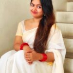 Shaalin Zoya Instagram - എല്ലാ പ്രിയപ്പെട്ടവർക്കും ഹൃദയം നിറഞ്ഞ തിരുവോണാശംസകൾ 🌺 📸 @amaalsaira3