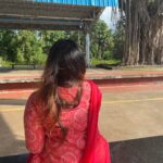 Shaalin Zoya Instagram – The people who close to me knows my love for the movie vettam and this location. The place where we saw most of the epic moments in vintage priyadarshan movies. I’m lover of vintage Malayalam movies darling. All day anyday, I will still choose ‘illathe kalyanathinu’ over anything.  This place will live rentfree in my heart forever. Muthalamada railway station