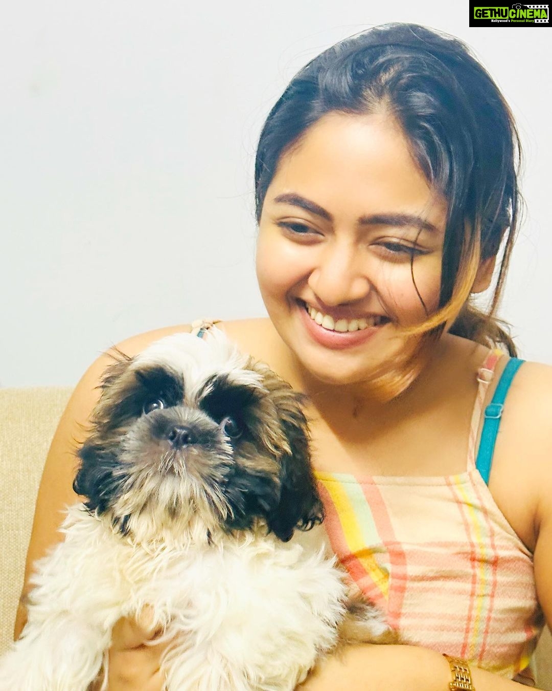 Shaalin Zoya Instagram - Some things just fill your heart without trying ❤️ Meet Lucky! Panampilly Nagar
