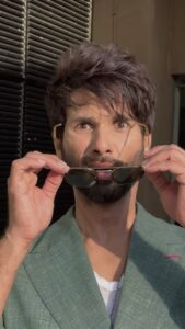Shahid Kapoor Instagram - Hi Garmi 🥵