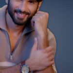 Shahid Kapoor Instagram - What I love about the festive season is that Christmas lights are shining everywhere, just like my new Tommy Hilfiger watch. Have you got yours yet? #TommyHilfigerWatches #TommyHilfiger #Watches #Fun #Trending #Fashion