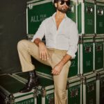 Shahid Kapoor Instagram - White collar criminal 😎 Shot by: @mayank_mudnaney Makeup: @james_gladwin_ Makeup assistant: @mahendra.kanojia Hair by: @aalimhakim Hair assistant: @shahrukhshaikh9519 Outfit: @ashay.newdelhi Style by: @theanisha Dress team: @thebombaydressman Managed by: @chanchal_dsouza Digital agency: @59thparallel Security: @parvez_pzee