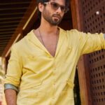 Shahid Kapoor Instagram – BLOODY sunny āļø
Shot by: @mayank_mudnaney
Makeup: @james_gladwin_
Makeup assistant: @mahendra.kanojia
Hair by: @aalimhakim
Hair assistant: @shahrukhshaikh9519
Jacket: @jatinmalikcouture
Style by: @theanisha
Dressman: @thebombaydressman
Managed by: @chanchal_dsouza
Digital agency: @59thparallel
Security: @parvez_pzee
PR agency: @think_talkies