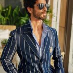 Shahid Kapoor Instagram - BLUE DADDY Shot by: @mayank_mudnaney Makeup: @james_gladwin_ Makeup assistant: @mahendra.kanojia Hair by: @aalimhakim Hair assistant: @shahrukhshaikh9519 Outfit: @snbyshantanunikhil Sunglasses: @prada @turakhiaopticians Style by: @styledbychandani @style.cell Style team: @thecrazy_fattygirl Dressman: @thebombaydressman Managed by: @chanchal_dsouza Digital agency: @59thparallel Security: @parvez_pzee PR agency: @think_talkies