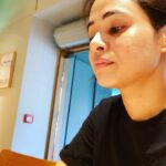 Shalmali Kholgade Instagram - An album of my WhatsApp selfies to friends + a picture my husband took of me post a show.. he laughed so hard he woke me up.. and since I’m such a giving person Il let you have a laugh too. You can thank me in the comments. Ok baaaai 👋