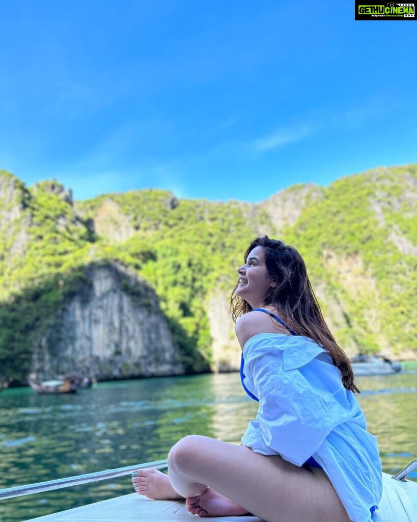 Shivshakti Sachdev Instagram - On DND #vacation #thailand #phiphi #holiday #happytime #just #blessing #grateful #mayabay Maya Bay Thailand