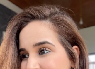 Shivshakti Sachdev Instagram - Favourite Lip Combo Part 2 Nykaa Matte Liquid Lipstick @nykaabeauty Ras Luxury Oil Tint @rasluxuryoils Links will be in my stories, or will be messaged to you.. Comment down below. #lipstick #lipcombo #makeupartist #liquidlipstick #liptint #lipmatte