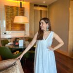 Shivshakti Sachdev Instagram - This staycation was literally, EAT, SLEEP and Repeat Thank you for hosting, had the yummiest food, luxurious stay and so much fun. Can't wait to see you guys again.. @conradpune @conradpune ConradPune @d_Shah05 #DineLikeAMember #TasteOfHilton #EatDrinkHilton #HiltonHonors #fashioninfluencer #HiltonForTheStay #Travel #Vacation #Luxury #Luxuryexperience #Dine #LuxuryRooms #Staycations #StayInspired #ConradHotels #ConradPune #pune Conrad Pune