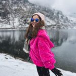 Shivshakti Sachdev Instagram - I am a Snow Baby ❄️ #travel #sikkimdiaries #gangtok #sikkimtourism #snowlove Changu Lake, Sikkim