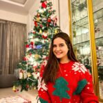 Shivshakti Sachdev Instagram - My Favourite Time of the Year is here♥️ Merry Christmas Everyone!!! "be a light for all to see" Matthew 5:16 #christmasfeeling #itschristmas #readyforchristmas #christmasjoy #xmasdecorations #itsthattimeofyear