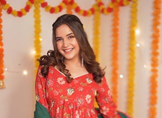 Shivshakti Sachdev Instagram - Wedding Saga with SS I Heart You guys for always showering so much love! Grateful 🧿 Outfit 1 @the_clothing_rack_ Outfit 2 @fittingroomcouture Outfit 3 @fittingroomcouture Outfit 4 @truebrowns Outfit 5 @pink_cactii #weddingoutfits #indianoutfits #traditionaloutfit #designeroutfits #ethniclook #ethniclove