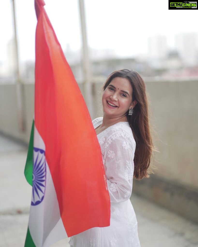 Shivshakti Sachdev Instagram - Happy Independence Day 🇮🇳 Be the Change you want to see in your Country🇮🇳 #independenceday #india #indian #15thaugust #indianflag🇮🇳 #bethechange #country #independent