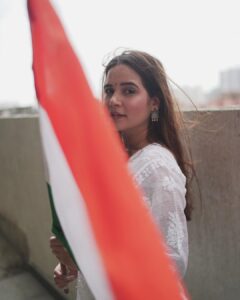 Shivshakti Sachdev Instagram - Happy Independence Day 🇮🇳 Be the Change you want to see in your Country🇮🇳 #independenceday #india #indian #15thaugust #indianflag🇮🇳 #bethechange #country #independent
