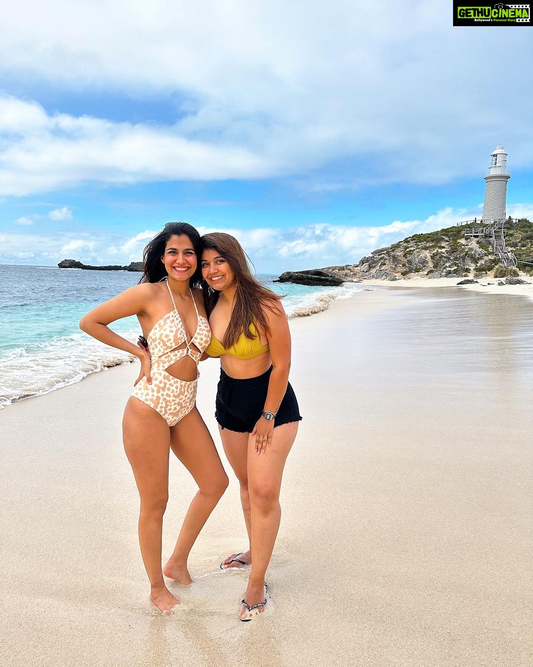 Shreya Dhanwanthary - 93.4K Likes - Rottnest & Beaches
.
@australia @westernaustralia @rottnestislandwa @visitperth @cityofperth @sealinkrotto @thehikecollective @rottnest_air_taxi @perthluxurytours #seeaustralia #wathedreamstate #rottnestisland #quokka @mipalkarofficial @tianalea @manishamakwana18 #beach #pinkiesbeach #pinkies