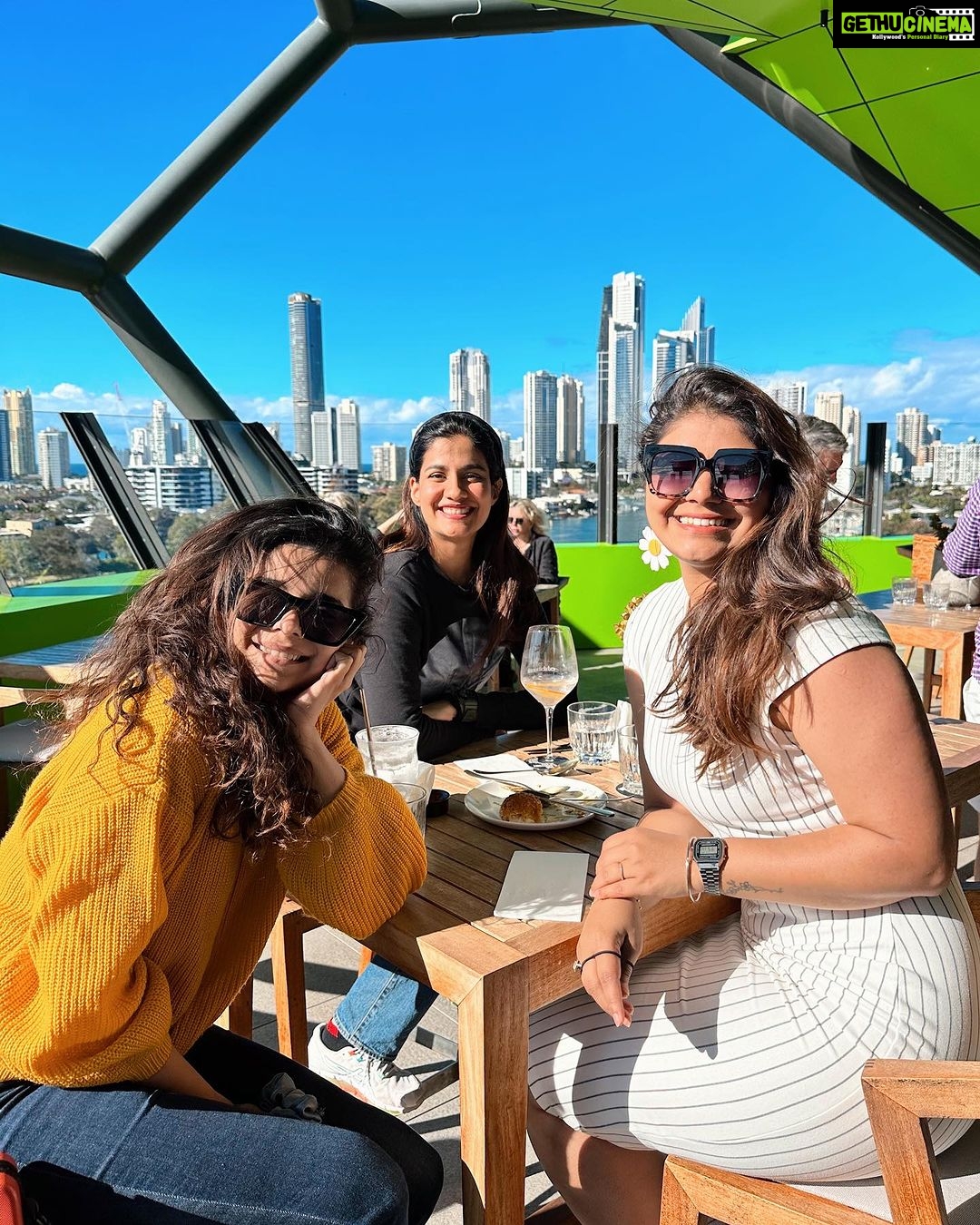 Shreya Dhanwanthary Instagram - HOTA Hai! . @hotagc @destinationgoldcoast @langhamgoldcoast @australia @queensland @mipalkarofficial @manishamakwana18 Gold Coast, Queensland