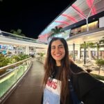 Shreya Dhanwanthary Instagram - Gold Coast-ing! . @australia @destinationgoldcoast @langhamgoldcoast @mipalkarofficial @manishamakwana18 @ayushi.20 @queensland @goldcoasthelitours Broadbeach, Queensland, Australia