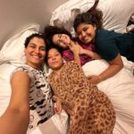 Shreya Dhanwanthary Instagram - Gold Coast-ing! . @australia @destinationgoldcoast @langhamgoldcoast @mipalkarofficial @manishamakwana18 @ayushi.20 @queensland @goldcoasthelitours Broadbeach, Queensland, Australia