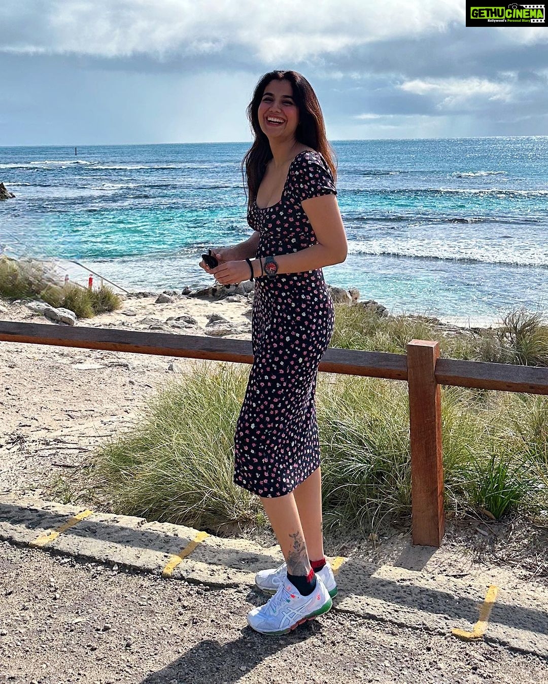 Shreya Dhanwanthary Instagram - Rottnest & Quokkas . @australia @westernaustralia @rottnestislandwa @visitperth @cityofperth @sealinkrotto @thehikecollective @rottnest_air_taxi @perthluxurytours #seeaustralia #wathedreamstate #rottnestisland #quokka @mipalkarofficial @tianalea @manishamakwana18 Rottnest Island, Western Australia