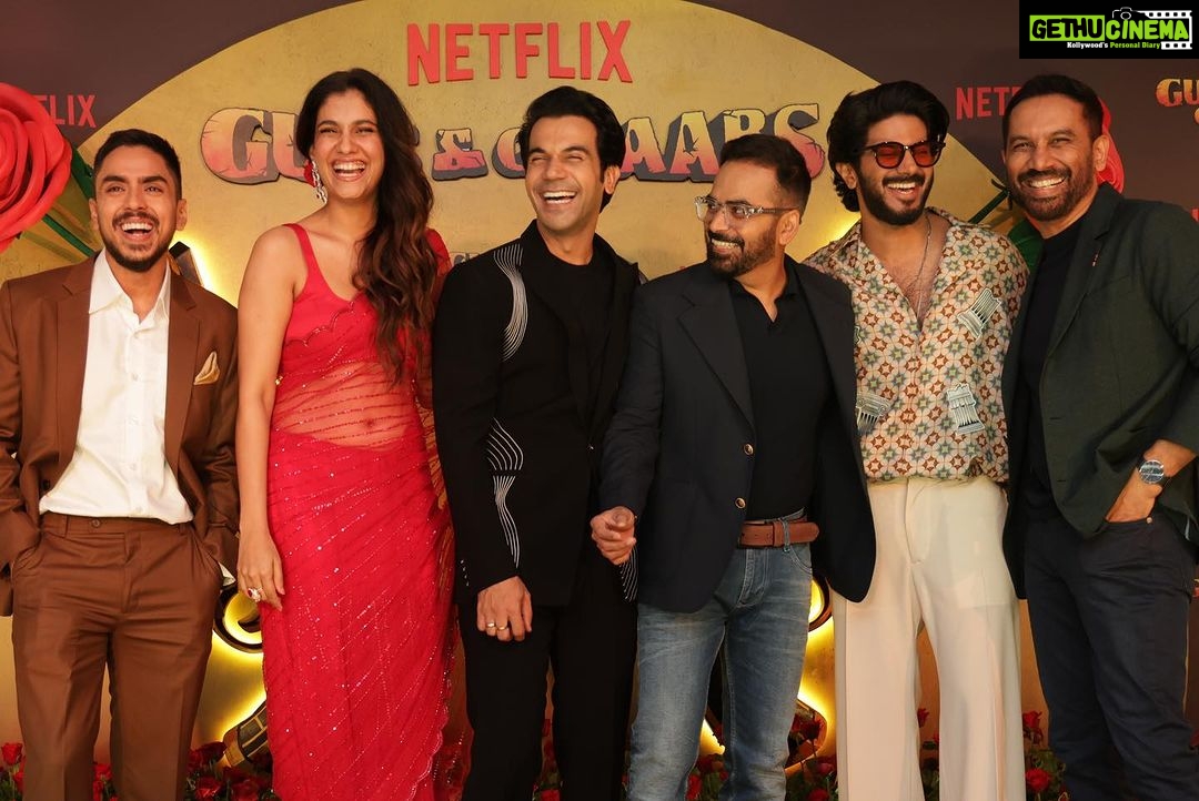 Shreya Dhanwanthary Instagram - We are Guns & Gulaabs. Dear audience, over to you. . @rajanddk @netflix_in @rajkummar_rao @dqsalmaan @gouravadarsh @tjbhanu @gulshandevaiah78 @iamsumankumar @sumitaroraa @poojagor @vipin.sta @jogimallang @thisisnilesdivekar @iammanujsharma @goutamsharmaa191 @gouravsharmaa191 @tanishqchaudhary_ @krishrao_official @suhanisethi_ @araham.sawant @d2r_films @amanpant02 #satishkaushik #yummyamini @costumesbyneha @manishamakwana18 @punkudge