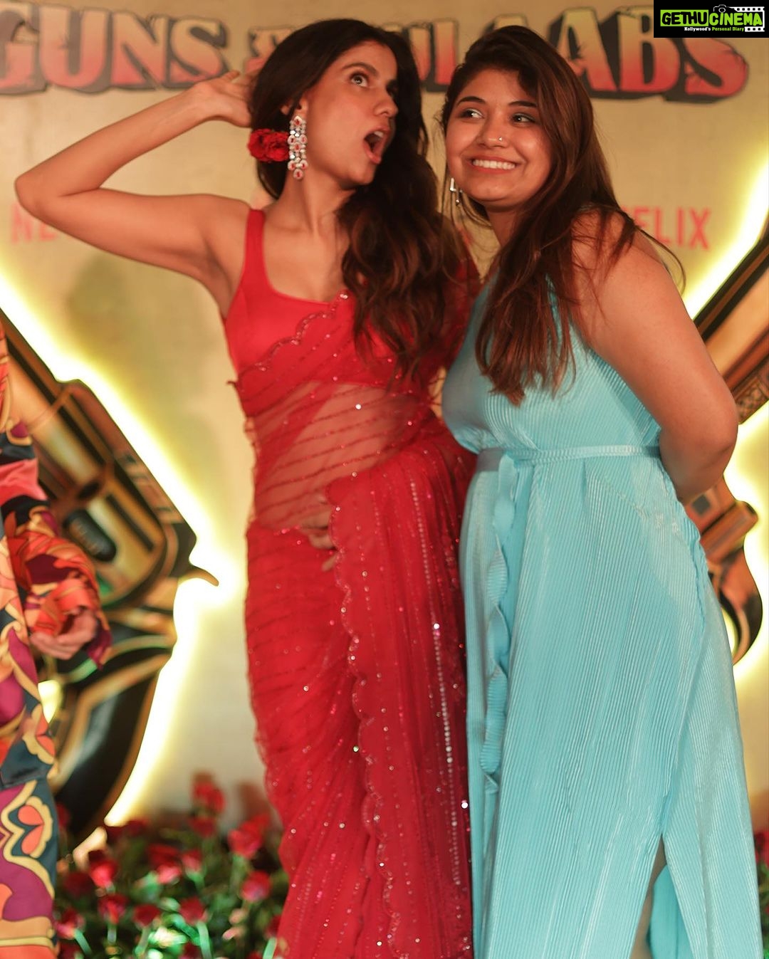Shreya Dhanwanthary Instagram - Only a few more hours to go. Let the Gulaabs keep you company while you wait for the show to drop? . @netflix_in @rajanddk @tjbhanu @poojagor @shhyamalide @msvirgo_md @manishamakwana18