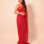 Shreya Dhanwanthary Instagram - Gulaab Loading… . For the Guns & Gulaabs premiere @netflix_in @rajanddk @d2r_films @iamsumankumar @manishamakwana18 #yummyamini . Photographed by @sjframes Styled by @bharati_kokane Hair & Makeup by @makeupnhairbyankita Wearing @sawangandhiofficial Jewels @akulyajewels @tsaraofficial
