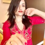 Siri Hanumanth Instagram - @bytarunisrigiri