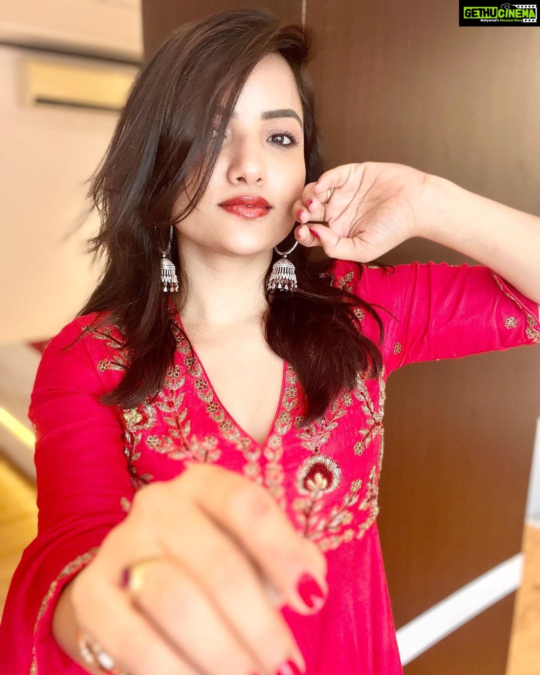 Siri Hanumanth Instagram - @bytarunisrigiri