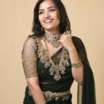 Siri Hanumanth Instagram - Our elegant diva @sirihanmanth in our exclusive victorian pieces crafted by the finest karigars in India. The finish, polish and quality are unmatchable. Grand inauguration of our 2nd store in Punjagutta on 13th May by our beautiful Shriya Saran at 10am. Don’t miss out our inaugural offers. ✨Inaugural Offer✨ ⭐️ Buy with 1,00,000 and get a 2 gram coin free ⭐️ Buy with 50,000 and get 1 gram gold coin free ⭐️ Buy with 25,000 and get 1/2 gram gold coin free