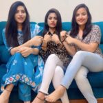 Siri Hanumanth Instagram - #bestfriendsforever . . @kajalrj @priyankasingh.official_