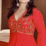 Siri Hanumanth Instagram - #Randomvideos . . 👗 @bytarunisrigiri