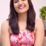 Siri Hanumanth Instagram - Chilling like a boss while beating the summer heat! Stay cool with these awesome tips and @officialrebalanz . . #Energy #Hydration #Electrolytes