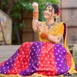 Siri Hanumanth Instagram - Make it simple but significant !! . . Outfit : @labelnurvi Stylist : @greeshma_krishna.k Jewellery : @emmadi_silver_jewellery Photographer : @manoj_gangula Makeup : @vj_beauty_makeup Hair styling : @thisisrupakiran