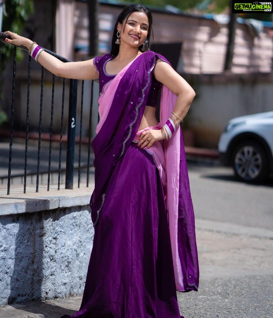 Siri Hanumanth Instagram - If you feel good , you’ll look good❤ . . Wearing : @bytarunisrigiri 🎥 @rollingcaptures