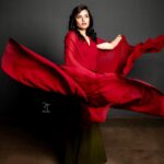 Siri Hanumanth Instagram - You do not just wakeup and become the butterfly!! Growth is a process ❤️ . . Wearing @gummadidalashashi.label Stylist @greeshma_krishna.k 🎥 @rt__photography_rt