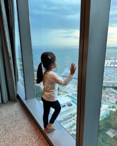 Smriti Khanna Instagram - My favourite moments from our comfortable stay at the very lovely The Westin Singapore which is located in the vibrant Marina Bay Area. The infinity pool, city views, delicious meals and hospitable staff made our stay truly exhilarating. @thewestinsingapore, #WestinSG