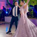 Smriti Khanna Instagram - My dancing partner forever 😘 Choreography @krishna____mehta Outfit @sulakshanamonga Jewellery @amarisbyprernarajpal Mua @makeupbydivya Video @vaishnavcreation The Leela Palace New Delhi