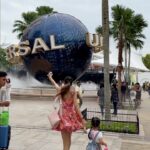 Smriti Khanna Instagram - Mini me enjoying her time at @universalstudiossingapore @visit_singapore