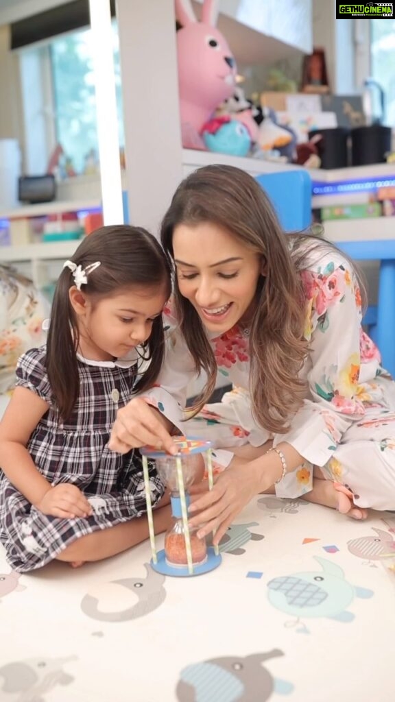 Smriti Khanna Instagram - The secret’s out- the new go-to mantra for kids is craft, play and learn! Login to the @Fevicreate website, and explore 500+ creative and educational activities for kids ranging from class 1st to 8th. 👍🏻 Purchase their learning kits and give your kids the opportunity to hone their artistic abilities. 🎨 Additionally, share your kid’s creations on the website for a chance to earn 𝐧𝐚𝐭𝐢𝐨𝐧𝐚𝐥 𝐫𝐞𝐜𝐨𝐠𝐧𝐢𝐭𝐢𝐨𝐧.🎖️ Join in on the fun and Create-it-yourself only on @fevicreate Register now and earn 50 points when you sign up!🙌🏻 #Ad #CreateItYourself #Fevicreate #everydaycreativity #artandcraftforkids #everydaylearning #kids #children #DIY #LearnWhileYouCreate