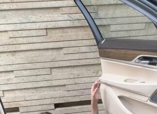 Smriti Khanna Instagram - Let the prank war begin 👊 . . . . . #prank #couple #funny #funnyvideos #comedy #couplegoals #prankwars