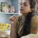 Sneha Babu Instagram - Why go for any other coconut oil when there is 916 coco brand oil? Reason for this is that 916 coco brand oil is Naturally sourced from pure kopra which doesn’t have any sulphur and sulphas. Such chemicals are added during the kopra stage but we don’t have to worry about that here as this brand sources its own Kopra. It’s pure and safe. They are so sure about no impurities being added that they have offered 100 pavan gold to anyone who finds any. So what are you waiting for, make this an addition to your cooking for pure nadan taste. @916cocobrand