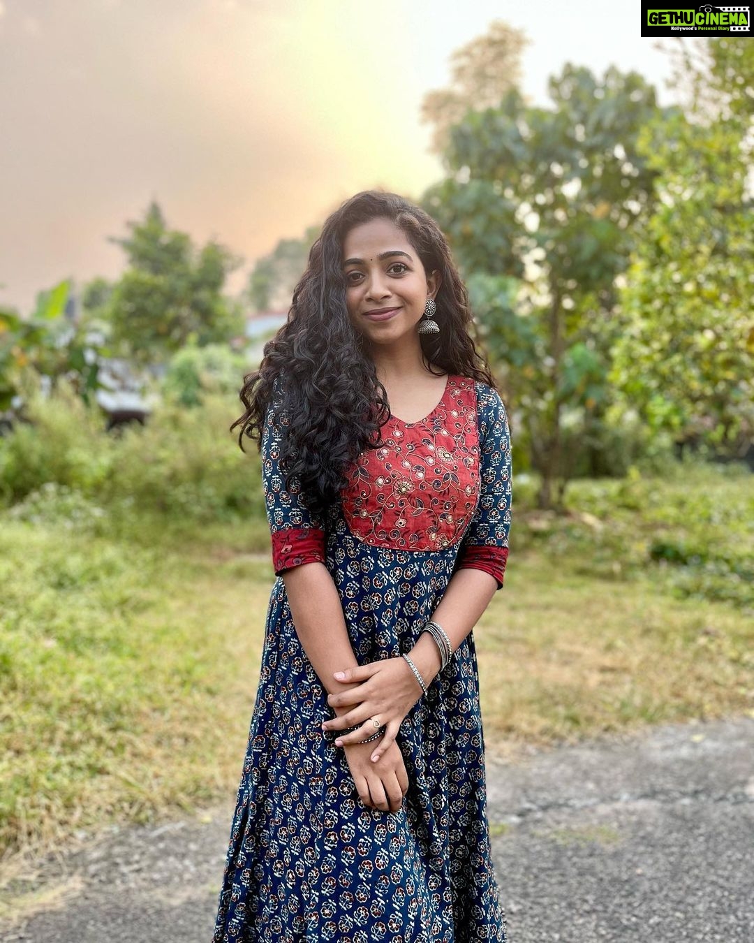 Sneha Babu Instagram - Outfit:- @lax_desino ❤️
