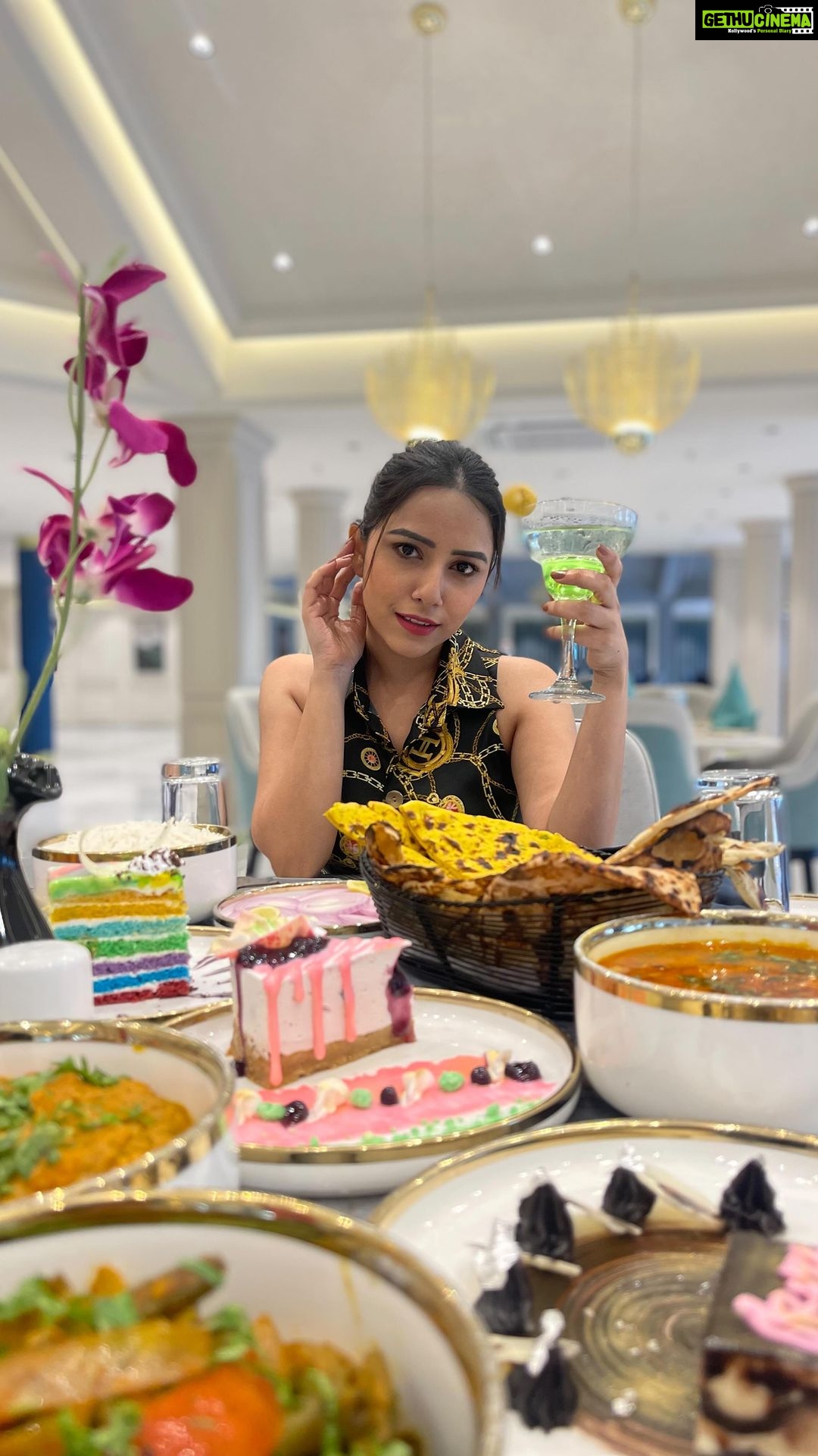 Sneha Bhawsar Instagram - Use "SNEHA10" to avail Exclusive offer while booking.. For reservations, Call or WhatsApp on - +917045970727. A vacation home is a place where you can be yourself. It’s cozy and want for nothing. 📍 @treatresort_silvassa @treatresorts @urban.nxt #staycation #staycations #friends #foodies #treatresort #treatresortsilvassa