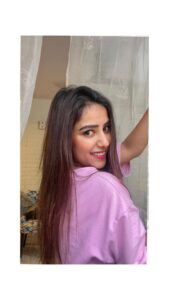 Sneha Bhawsar Instagram - Kharid kar nahi liya Bhaiyyaaaa kamaaya hai 😌

#gotverified #funnyreels #comedyvideos #snehabhawsar #meme