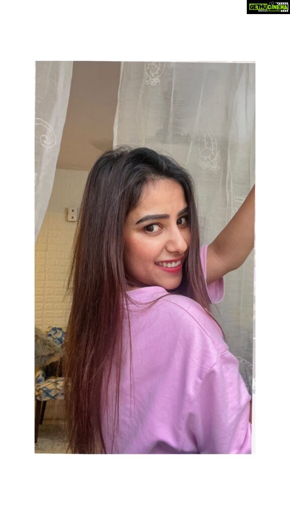 Sneha Bhawsar Instagram - Kharid kar nahi liya Bhaiyyaaaa kamaaya hai 😌 #gotverified #funnyreels #comedyvideos #snehabhawsar #meme